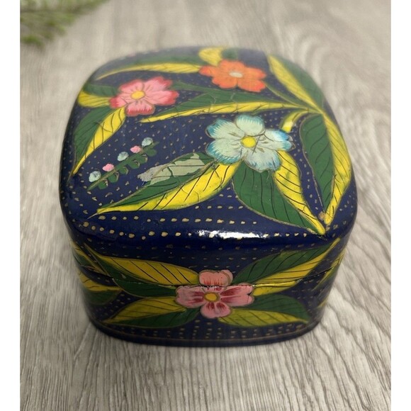 Vintage India Hand Painted Lacquered Paper Mache Lidded Trinket Box Blue Floral - Picture 5 of 12